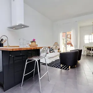  Apartamento Monti Charming - Short Let Service