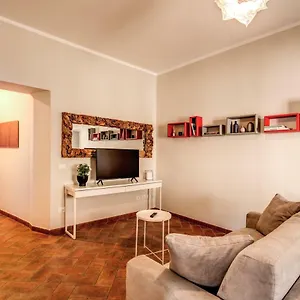 Appartement Via Del Monte Della Farina, Rome