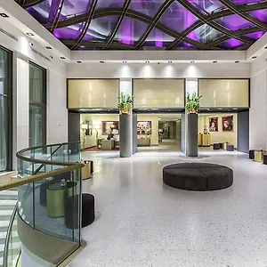https://starhotels-rosa-grand.italymilanhotels.net