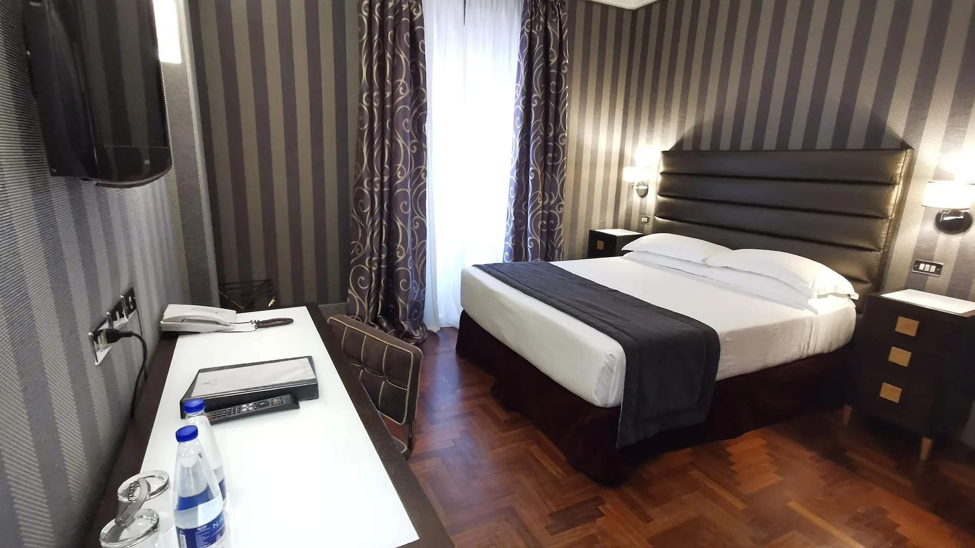 Hotel Royal Court Rome Italy