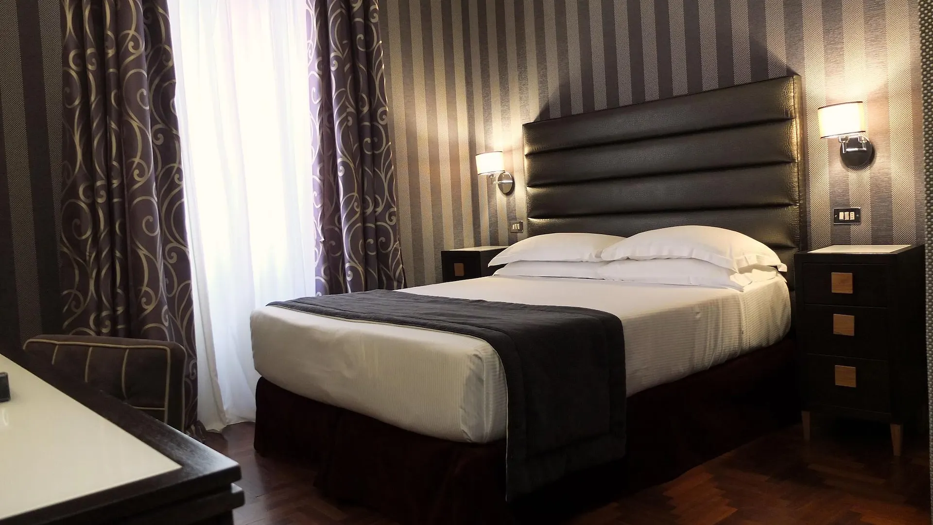 Hotel Royal Court Rome 4*,
